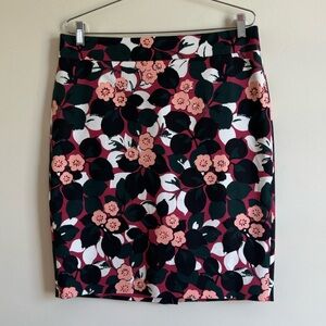 Ann Taylor Floral Print || Women's Skirt - Pink and Black Sz 10